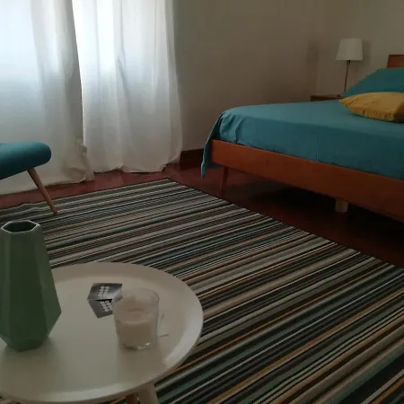 Otto B&B Napoli Alojamento de Acomodação e Pequeno-almoço Nápoles
